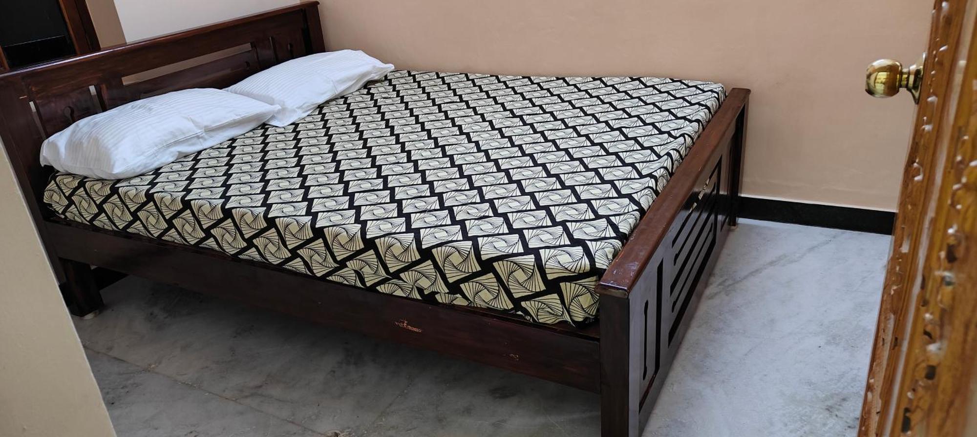 Guru Krupa Home Stay Tiruvannamalai Exterior photo