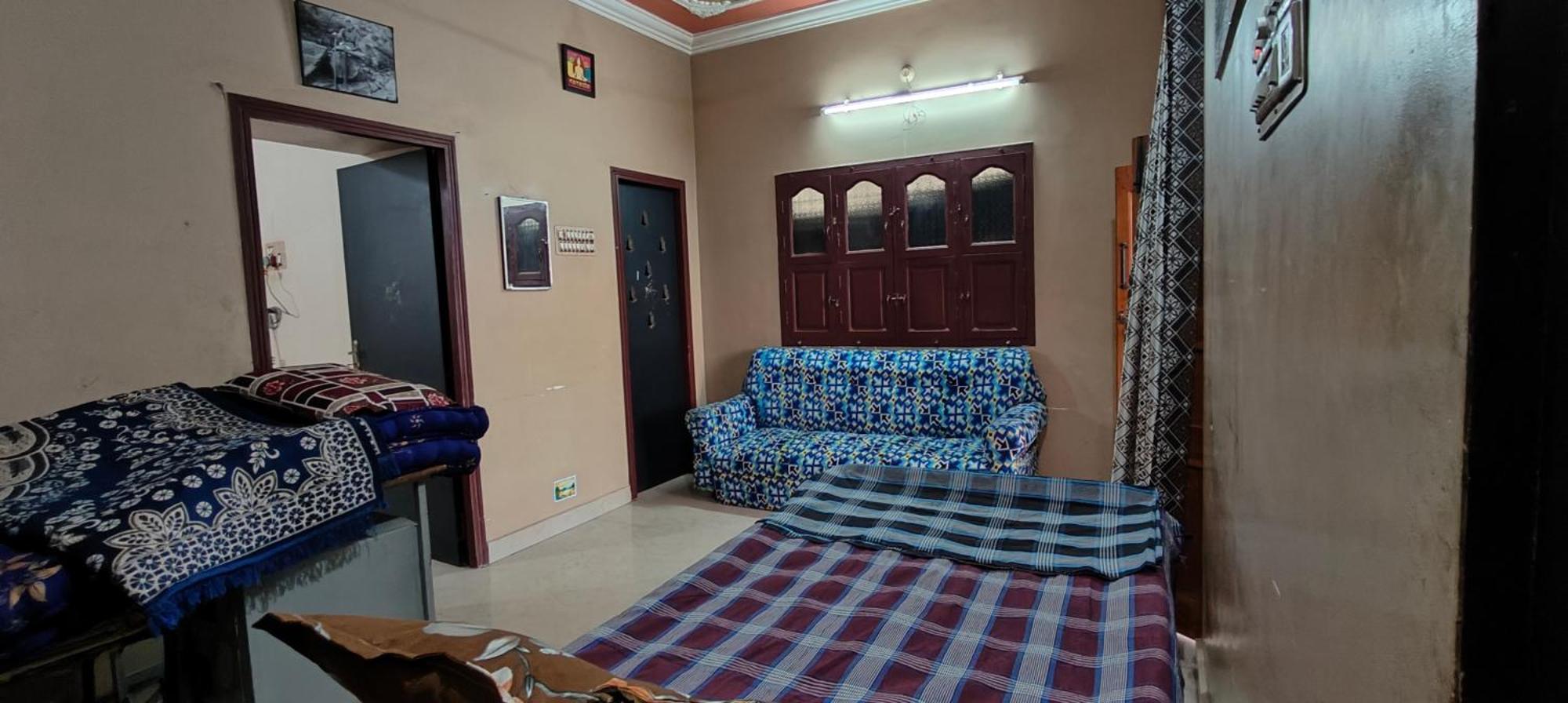 Guru Krupa Home Stay Tiruvannamalai Exterior photo